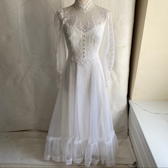 Vintage 70s 2/4 Boho Prairie Lace Wedding Dress - Picture 8 of 8